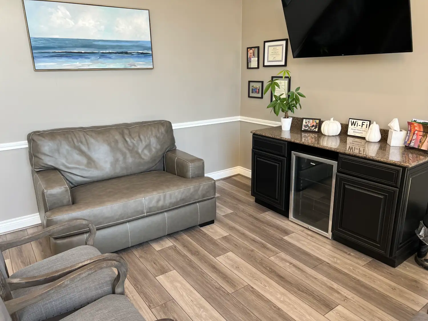 Morgan Dental - Office waiting room